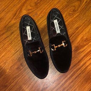 Black suede Steve Madden loafers size 8.5